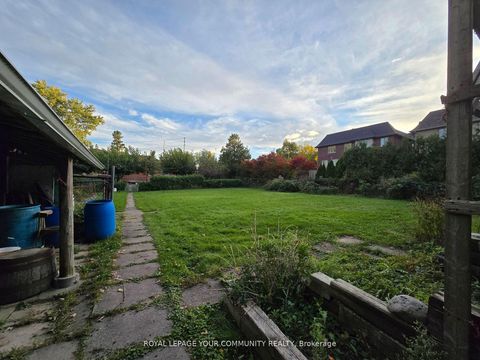 Photo 10 at 100 Langstaff Road, South Richvale, Richmond Hill