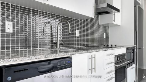 Photo 10 at 1116 - 352 Front Street W, Waterfront Communities C1, Toronto