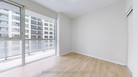 Photo 11 at 1116 - 352 Front Street W, Waterfront Communities C1, Toronto