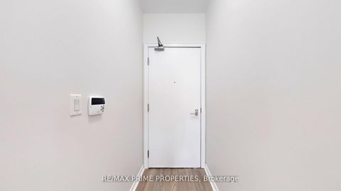 Photo 18 at 1116 - 352 Front Street W, Waterfront Communities C1, Toronto