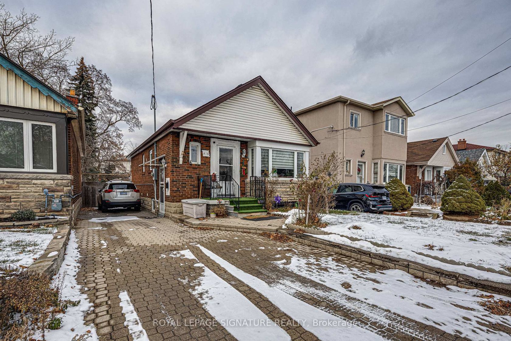 418 O' Connor Drive, East York, Toronto 