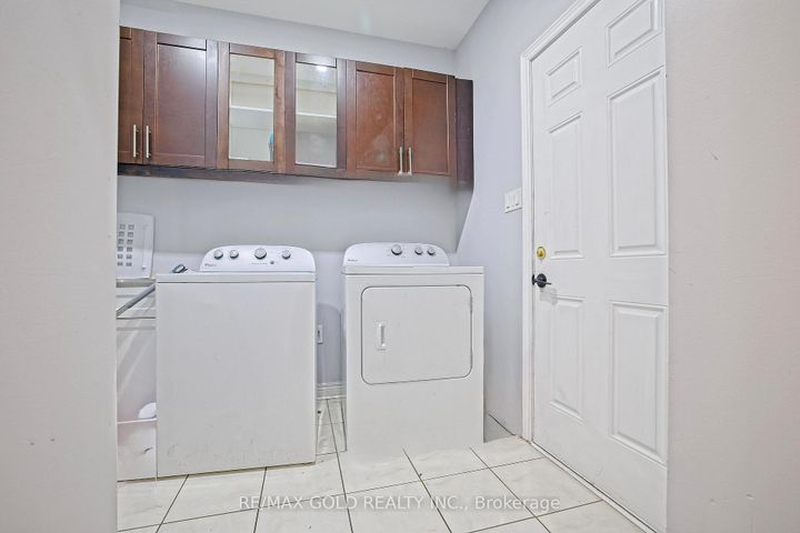 Photo 19 at 35 Abitibi Lake Drive, Wellington, Brampton