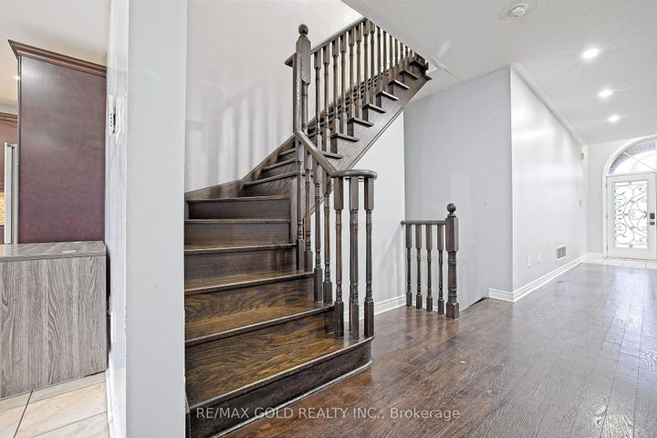 Photo 22 at 35 Abitibi Lake Drive, Wellington, Brampton