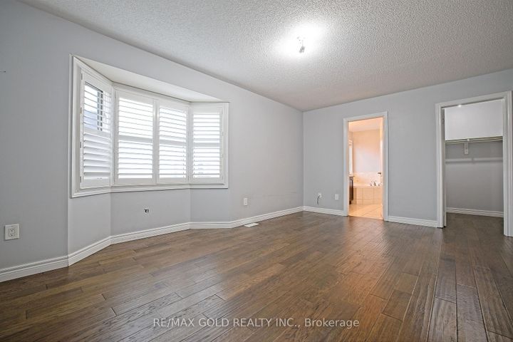 Photo 25 at 35 Abitibi Lake Drive, Wellington, Brampton