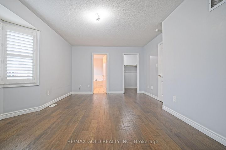 Photo 27 at 35 Abitibi Lake Drive, Wellington, Brampton