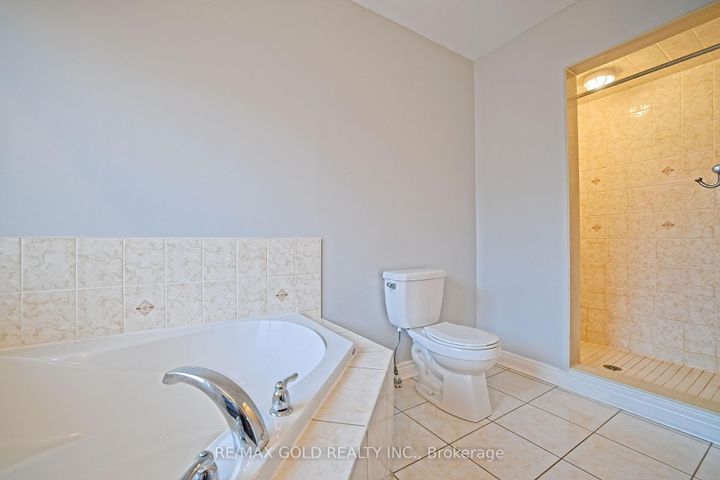 Photo 29 at 35 Abitibi Lake Drive, Wellington, Brampton