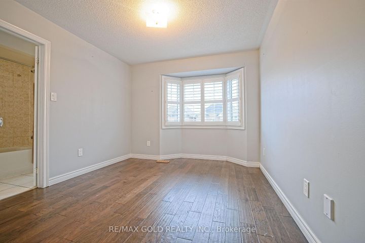 Photo 36 at 35 Abitibi Lake Drive, Wellington, Brampton