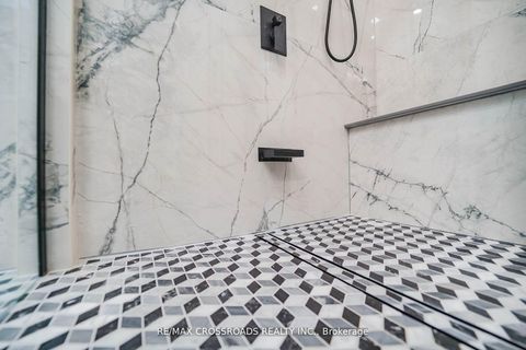 Photo 11 at 7118 Yonge Street, Rural Innisfil, Innisfil