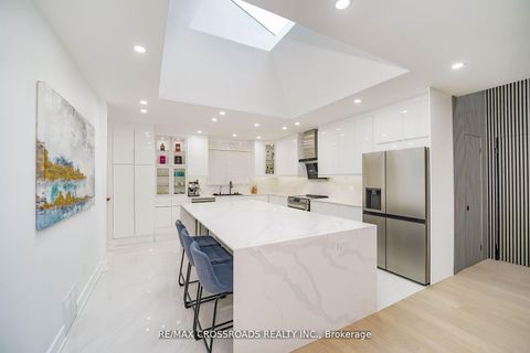 Photo 17 at 7118 Yonge Street, Rural Innisfil, Innisfil