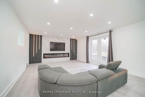 Photo 33 at 7118 Yonge Street, Rural Innisfil, Innisfil