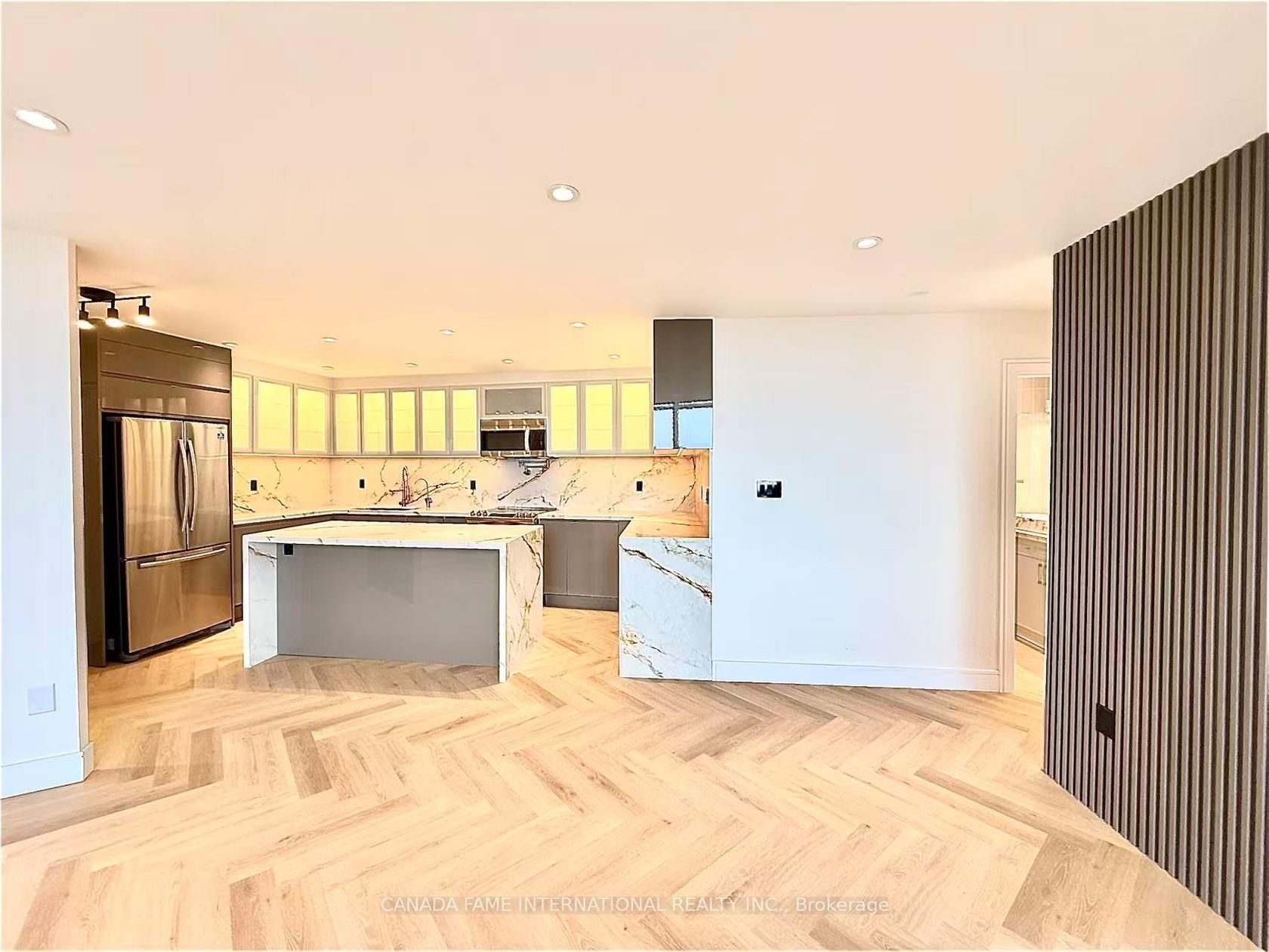 ph04 - 330 Dixon Road, The Westway, Toronto 