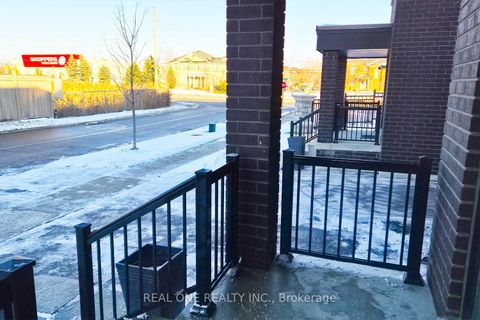 Photo 5 at 5 Gridiron Gate, Vellore Village, Vaughan