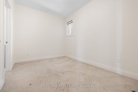 Photo 29 at 5 Gridiron Gate, Vellore Village, Vaughan