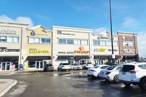 Photo 42 at 5 Gridiron Gate, Vellore Village, Vaughan