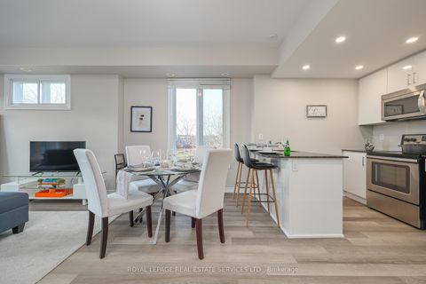 Photo 10 at 92 - 30 Carnation Avenue, Long Branch, Toronto