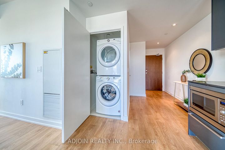 Photo 5 at 3110 - 115 Mcmahon Drive, Bayview Village, Toronto