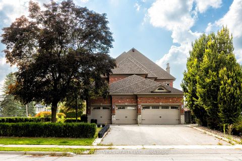 Photo 2 at 68 Maple Grove Avenue, Oak Ridges, Richmond Hill