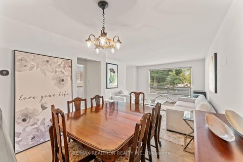Photo 9 at 92 Elise Terrace, Newtonbrook West, Toronto