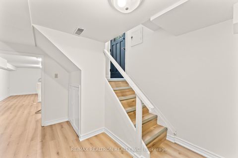 Photo 25 at 92 Elise Terrace, Newtonbrook West, Toronto