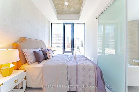 Photo 13 at 717 - 195 McCaul Street, Chinatown, Toronto