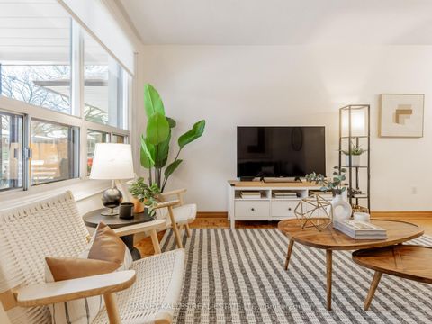 Photo 11 at 204 Belgravia Avenue, Belgravia, Toronto