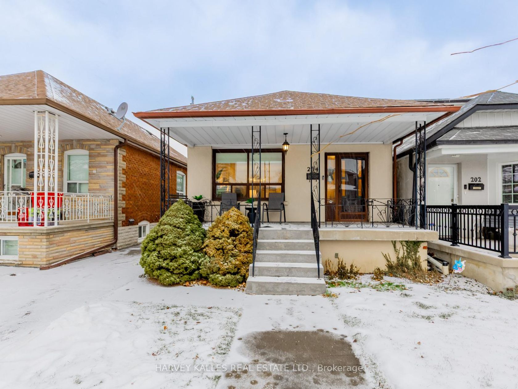 204 Belgravia Avenue, Belgravia, Toronto 