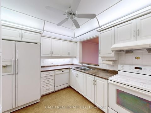 Photo 6 at 627 - 138 Bonis Avenue, Sullivan, Toronto