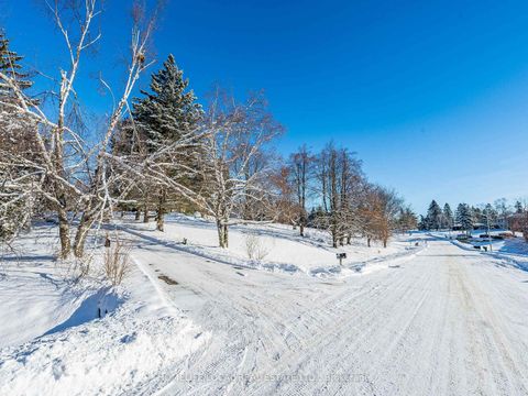 Photo 2 at 1958 Innisfil Heights Crescent, Rural Innisfil, Innisfil