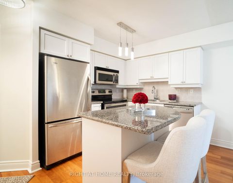 Photo 2 at 701 - 78 Harrison Garden Boulevard, Willowdale East, Toronto