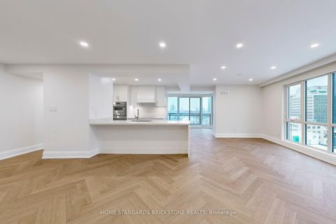 Photo 7 at 1001 - 40 Rosehill Avenue, Moore Park, Toronto