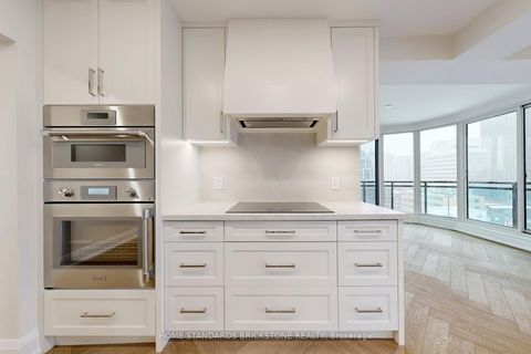 Photo 15 at 1001 - 40 Rosehill Avenue, Moore Park, Toronto