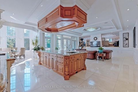 Photo 24 at 21 Boyle Drive, South Richvale, Richmond Hill