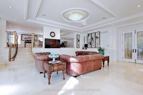 Photo 32 at 21 Boyle Drive, South Richvale, Richmond Hill