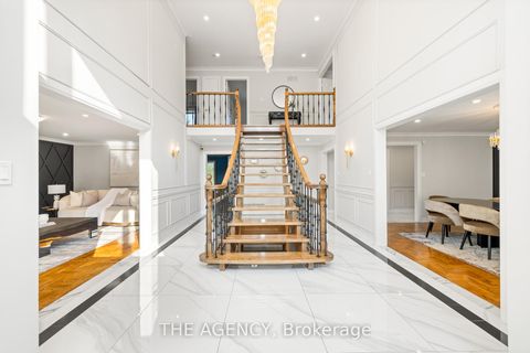 Photo 3 at 372 Burns Boulevard, King City, King