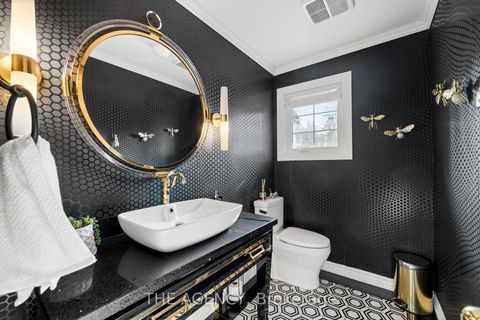 Photo 14 at 372 Burns Boulevard, King City, King