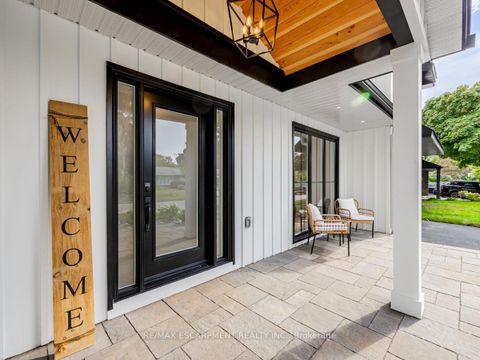 Photo 3 at 2212 Urwin Crescent, WO West, Oakville