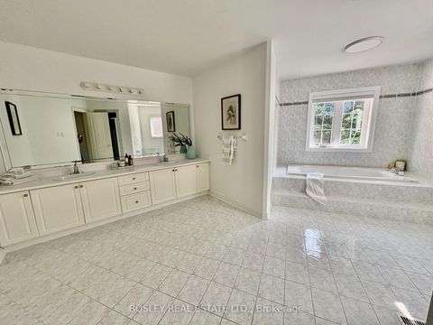 Photo 28 at 82 Woodstone Avenue, Devonsleigh, Richmond Hill