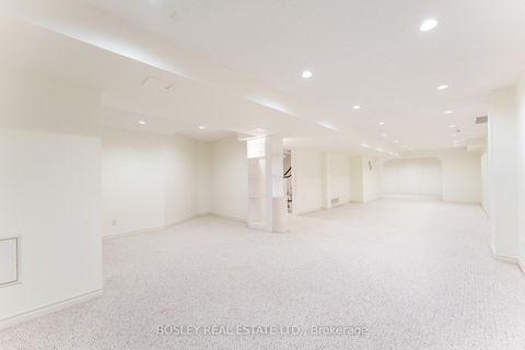 Photo 36 at 82 Woodstone Avenue, Devonsleigh, Richmond Hill