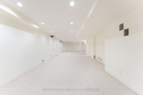 Photo 37 at 82 Woodstone Avenue, Devonsleigh, Richmond Hill