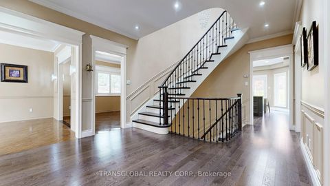 Photo 22 at 458 Beverley Glen Boulevard, Beverley Glen, Vaughan