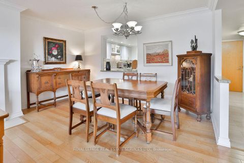 Photo 10 at 708 - 100 Lakeshore Road E, OO Old Oakville, Oakville