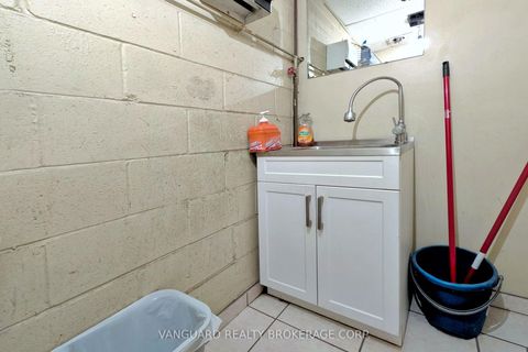 Photo 31 at 14 - 129 Rowntree Dairy Road, Pine Valley Business Park, Vaughan