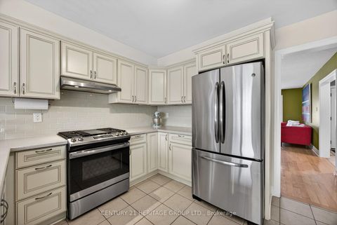 Photo 11 at 6 Heritage Road, Cookstown, Innisfil