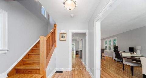 Photo 2 at 98 Blake Street, North Shore, Barrie