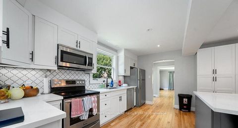 Photo 7 at 98 Blake Street, North Shore, Barrie