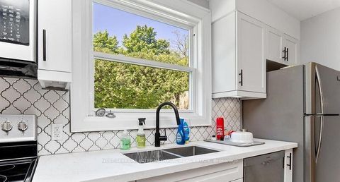 Photo 10 at 98 Blake Street, North Shore, Barrie