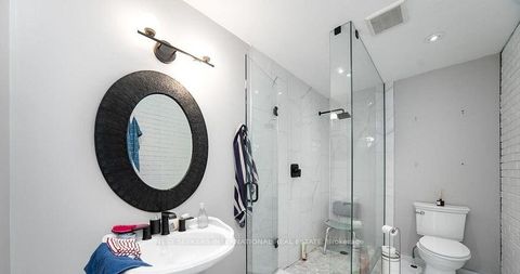 Photo 16 at 98 Blake Street, North Shore, Barrie