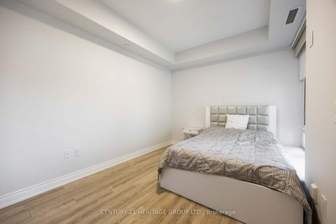 Photo 23 at 201 - 9618 Yonge Street, North Richvale, Richmond Hill