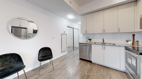 Photo 14 at 833 - 3091 Dufferin Avenue, Glen Park, Toronto