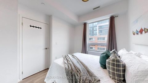 Photo 16 at 833 - 3091 Dufferin Avenue, Glen Park, Toronto